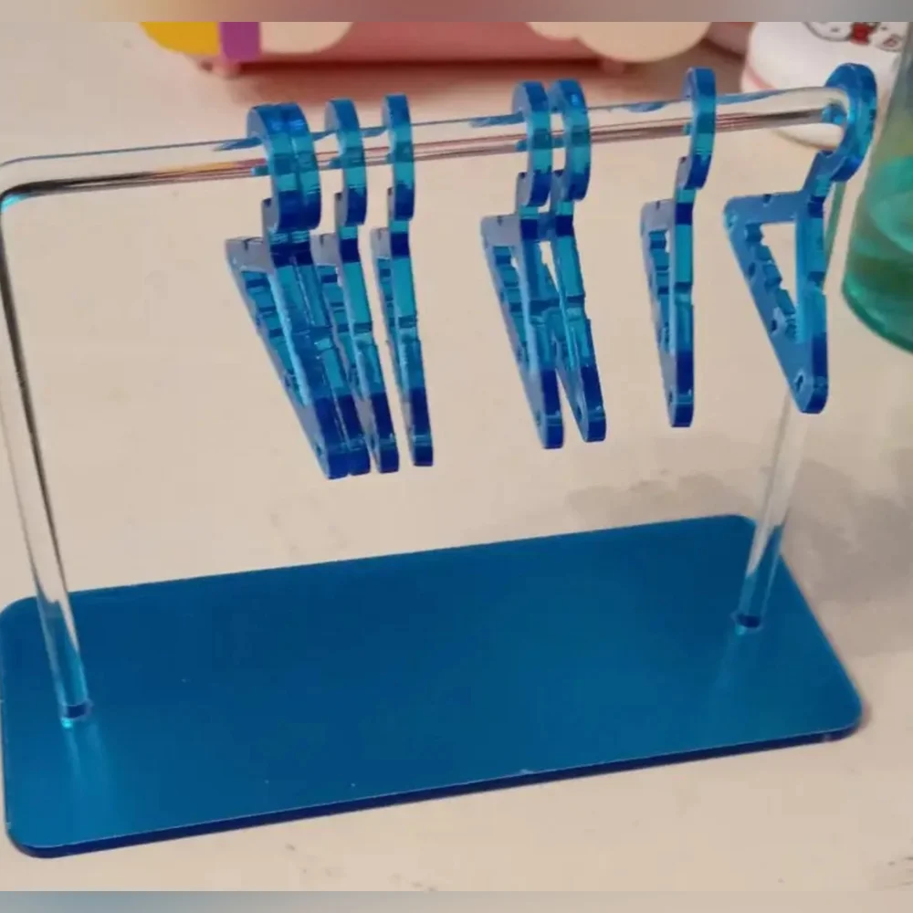 2 New Earrings Hanger Holders - Pink & Blue